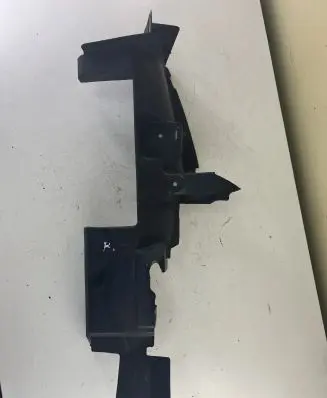 Jeep Grand Cherokee Intercooler air guide/duct channel M163121B