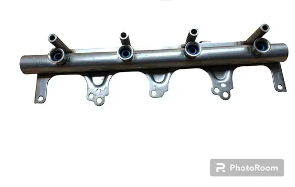 Audi A4 S4 B7 8E 8H Fuel main line pipe 06F133317G