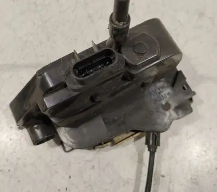 Renault Megane II Front door lock