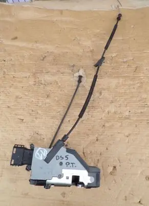 Citroen DS5 Rear door lock 9804271380