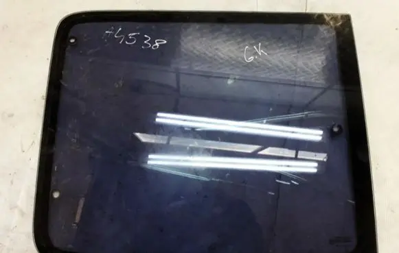 Peugeot Partner Rear door window glass