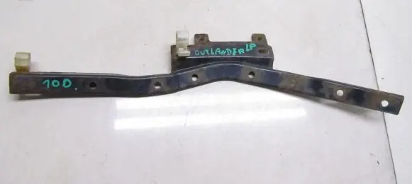 Mitsubishi Outlander Front bumper mounting bracket