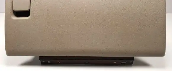 Chevrolet Tahoe Glove box