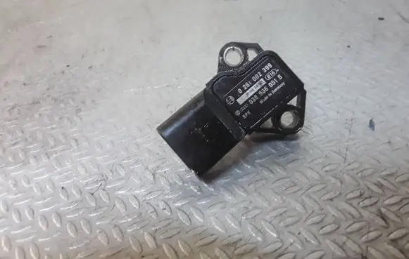 Volkswagen Golf Plus Air pressure sensor 0281002399 038906051B