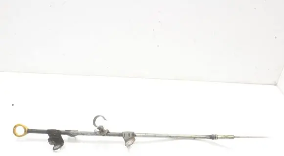 Toyota RAV 4 (XA30) Oil level dip stick 