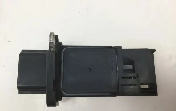 Nissan Pathfinder R51 Mass air flow meter 226807S000