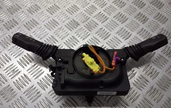 Opel Astra H Headlight wiper switch 13198908