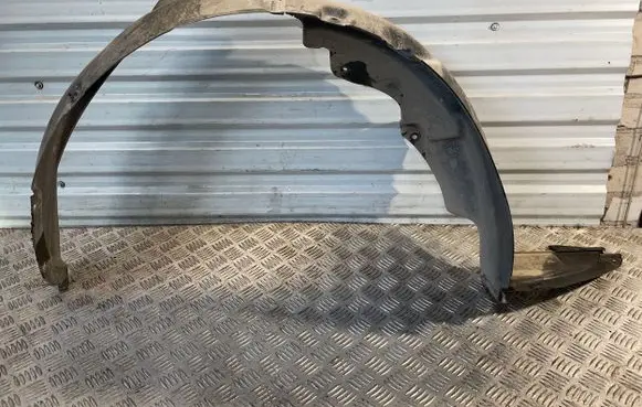 KIA Carens II Front wheel arch liner splash guards