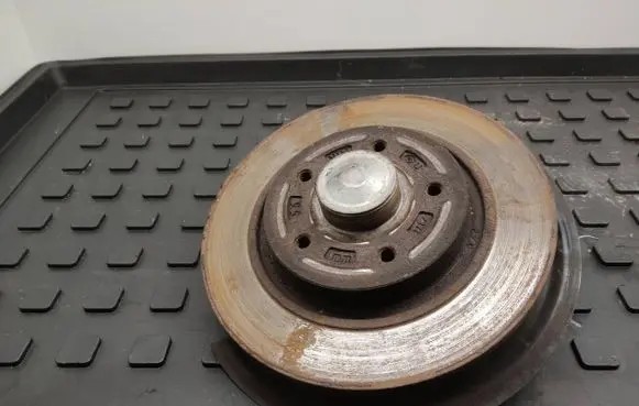 Mercedes-Benz Citan W415 Rear wheel hub