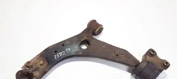 Ford Focus Front lower control arm/wishbone