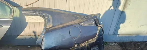 Renault Latitude (L70) Side car body part 