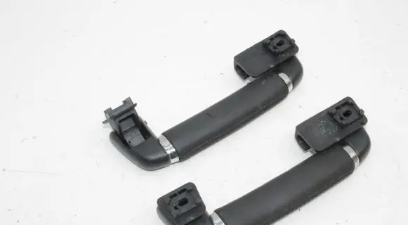 Jaguar XJ X351 A set of handles for the ceiling 
