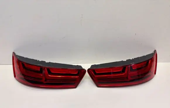Audi Q7 4M Rear/tail lights set 4M0945093E 4M0945094E