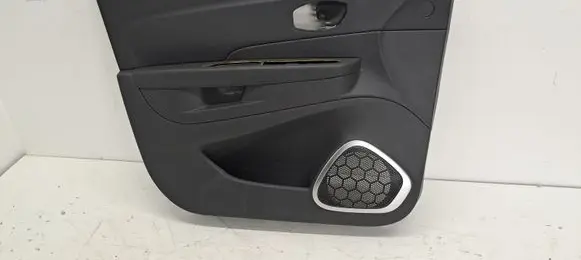 Renault Captur Front door card panel trim 809011849R 197022782 1610115