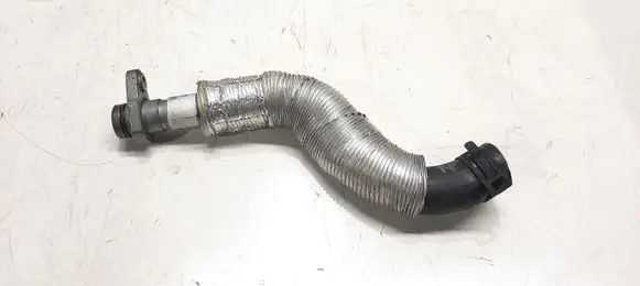 Peugeot 3008 II Coolant pipe/hose 30545205 037979 V861706980A