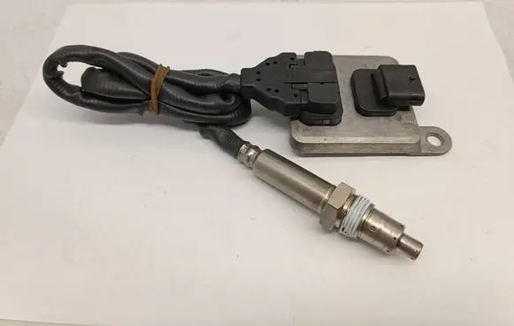 Mercedes-Benz E W212 Lambda probe sensor A0009055712 0009055712 A3C0286020061
