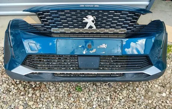 Peugeot 3008 II Front bumper