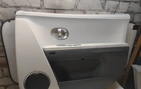 Hyundai Ioniq 5 Front door card panel trim 82340GI020 82340GI010
