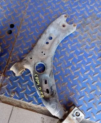 Volkswagen Caddy Front lower control arm/wishbone