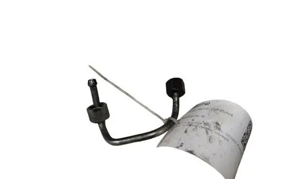 Volvo XC60 Fuel injector supply line/pipe 