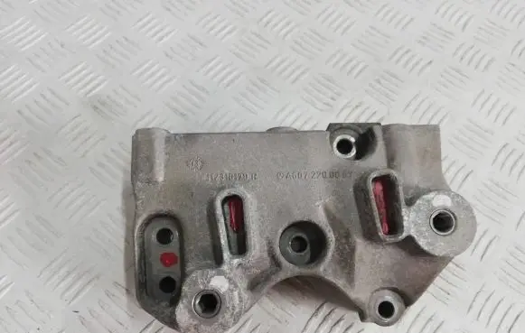Mercedes-Benz B W246 W242 Engine mounting bracket A6072200007