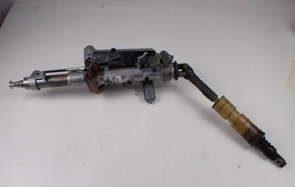 Mercedes-Benz S W221 Steering wheel axle 2214601616