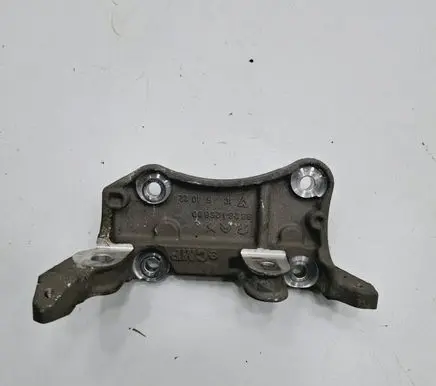Peugeot 208 Engine mounting bracket 9826426680