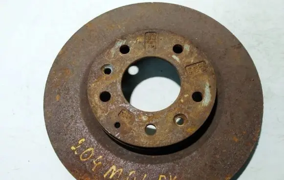 Mazda 6 Front brake disc vntiliuojamas