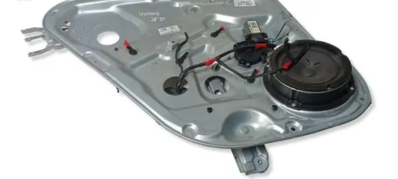 Hyundai Santa Fe Rear door window regulator with motor D11K01