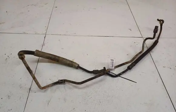 Toyota Avensis Verso Power steering hose/pipe/line