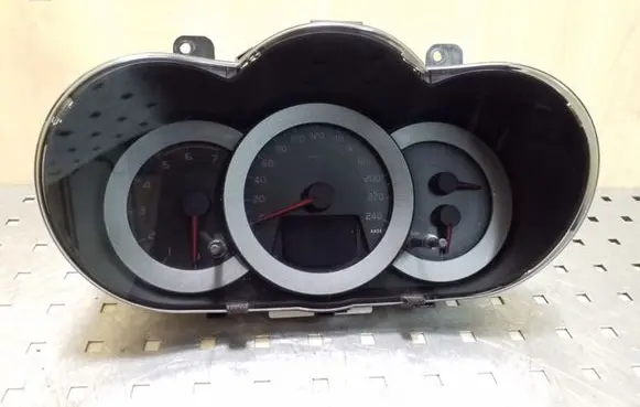 Toyota RAV 4 (XA30) Speedometer (instrument cluster) 8380042D10