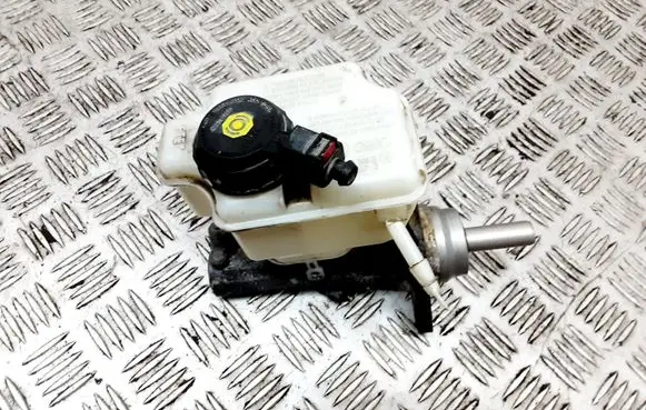 Volkswagen PASSAT B7 USA Brake fluid reservoir 1K1611301E