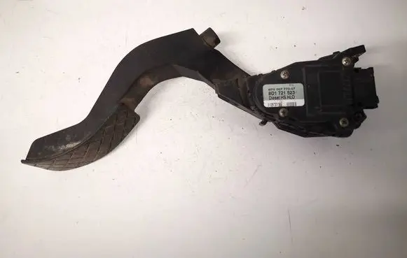 Audi A6 S6 C5 4B Accelerator throttle pedal 8D1721523 6PV00837603