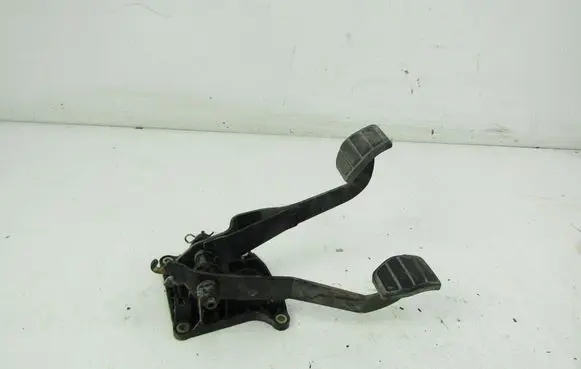 Renault Espace III Pedal assembly 