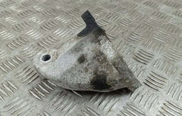 SsangYong Rexton Engine mounting bracket R671233