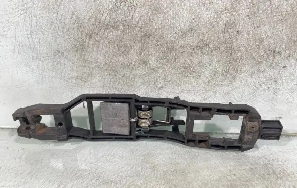 Mercedes-Benz ML W163 Rear door exterior handle/bracket 1637600434