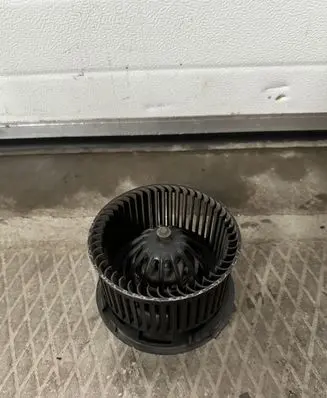 Nissan Micra Heater fan/blower N101035Q
