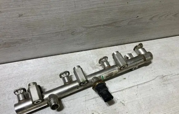 Renault Megane IV Fuel main line pipe A2820703200 175222462R