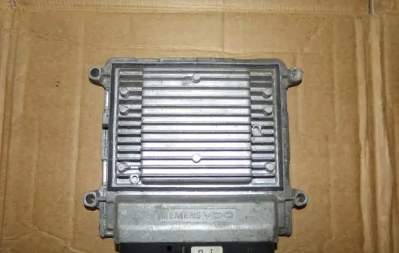 Hyundai Sonata Engine control unit/module 3911025071