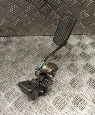 Toyota Previa (XR30, XR40) II Accelerator throttle pedal 8928147010