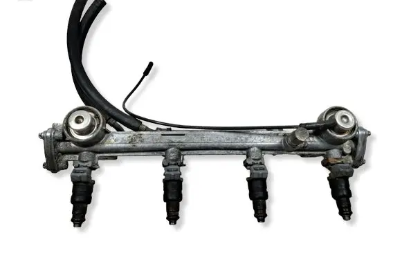 Mercedes-Benz C W202 Fuel main line pipe A1110780391 0000781889 0000787423