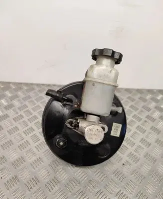 Hyundai Santa Fe Brake booster 585002B802