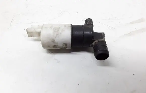Renault Megane II Windscreen/windshield washer pump