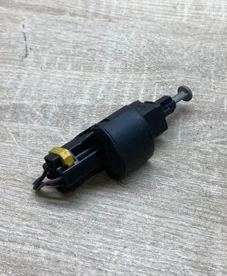 Opel Astra G Brake pedal sensor switch 09132299 09175172 09175185