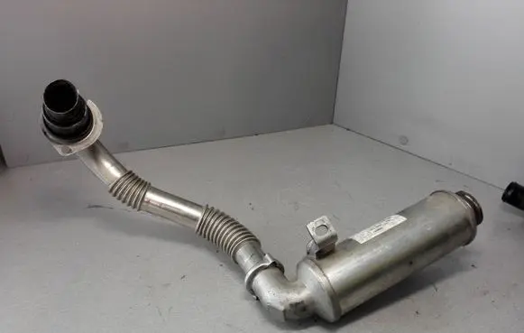 Peugeot 206 EGR valve cooler 9651902380 VP1U3H9P445AD 79989D