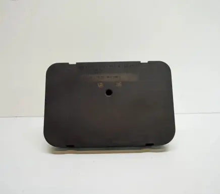 BMW X4 F26 Quarter panel pressure vent 9122453