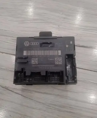 Audi A4 Allroad B8 Door control unit/module 8K0958792B