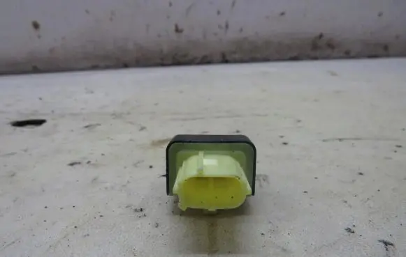 Toyota RAV 4 (XA40) Airbag deployment crash/impact sensor 89831-12030