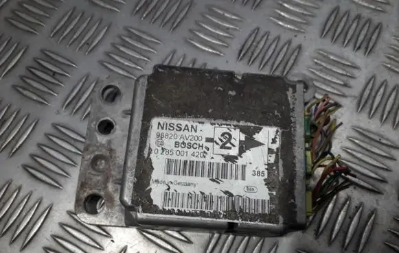 Nissan Primera Airbag control unit/module 98820av200 0285001420