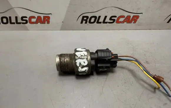 Toyota Corolla Verso AR10 Fuel pressure sensor 